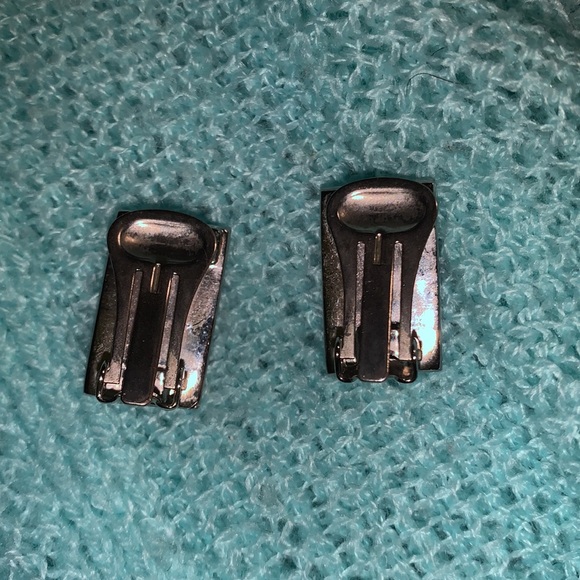 Salvatore Ferragamo clip on earrings silver tone - Picture 4 of 6